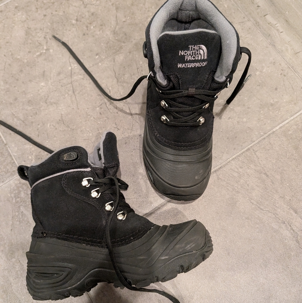 North Face Size 2 Kids Waterproof Boots